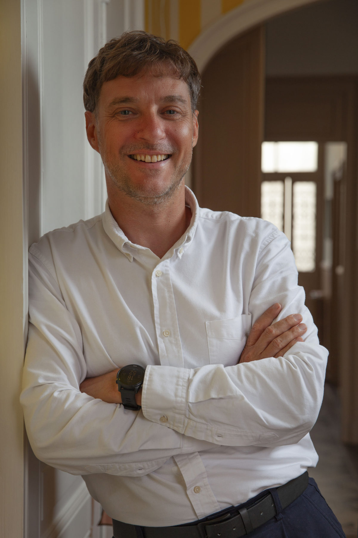 Portrait, François Gougeon, co fondateur de Happy to meet you, cabinet de recrutement, nouveaux locaux du siège, 27 quai Chateaubriand, Rennes, Bretagne, France ©Natacha Soury pour Hélys; Groupement d'Employeurs.